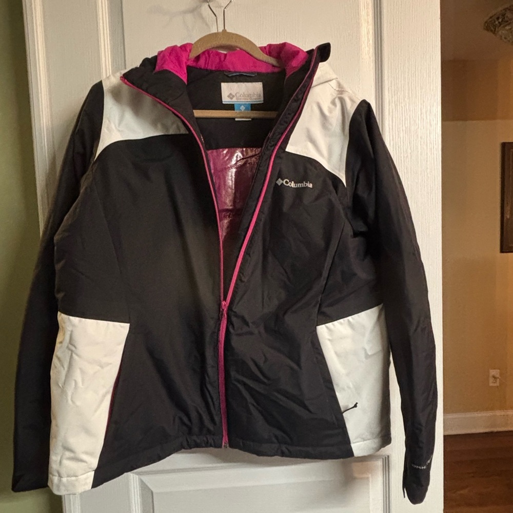 Columbia Women's Black and White Ski Jacket with Pink Trim